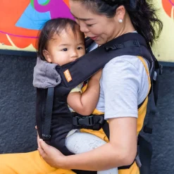 Buckle Carriers*Beco 8 Baby Carrier