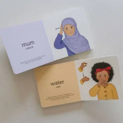 Books & Resources*Books First Signs Book - Everyday Words