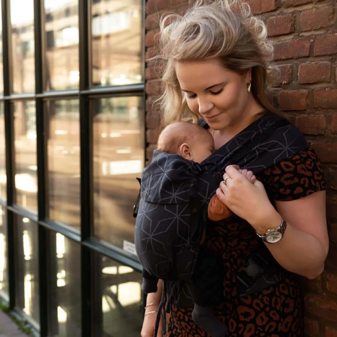 Buckle Carriers*Hoppediz Primeo Baby Carrier - Jacquard