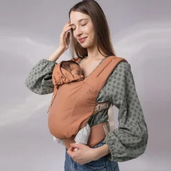 Buckle Carriers*Love & Carry Primo Baby Carrier