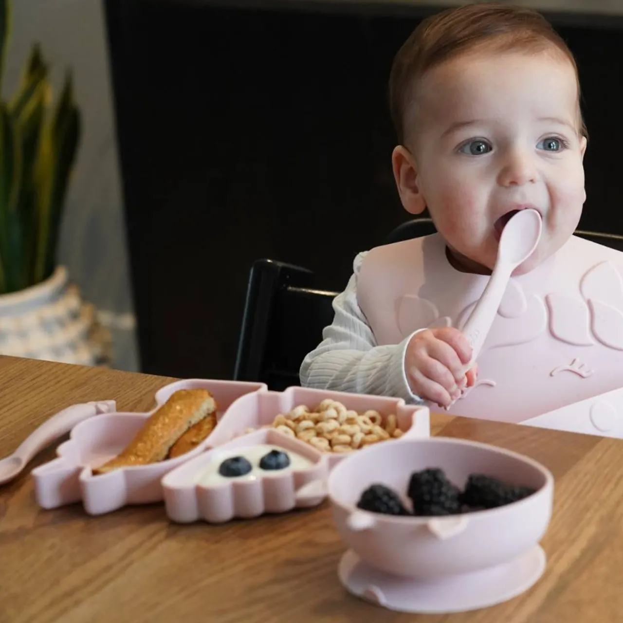 Bowls, Plates & Cutlery*Melii Silicone 5 Piece Feeding Gift Set - Unicorn