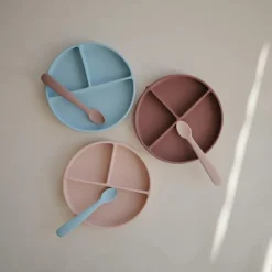 Bowls, Plates & Cutlery|Starting Solids*Mushie Silicone Suction Plate (Divided Plate)