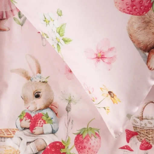 Duvet Inners & Covers*Squiggles Duvet Cover Set - Strawberry Garden