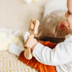 Teeth & Teethers*The Kiss Co - Pēpi Kiss - All Natural Teething Rattle