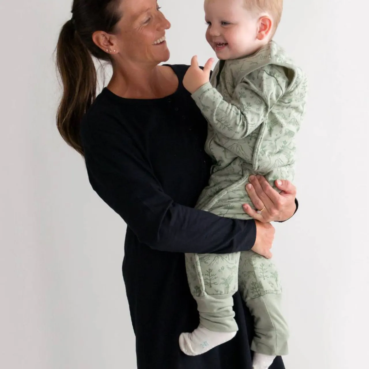 Grown Ups*Woolbabe Relax! Henley Long-Sleeve Nightie Solid Night